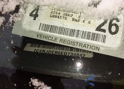 2014 Jeep Compass Latitude z USA, uszkodzony, nr VIN 1C4NJDEB6ED734842